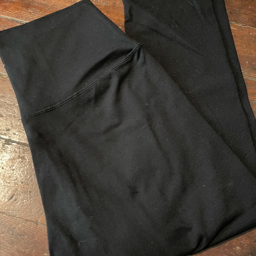 Black Ascend Hi-Rise Capri 20"